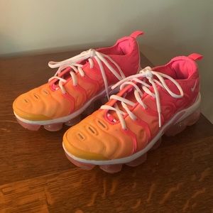 Nike Air Vapormax Plus sneakers